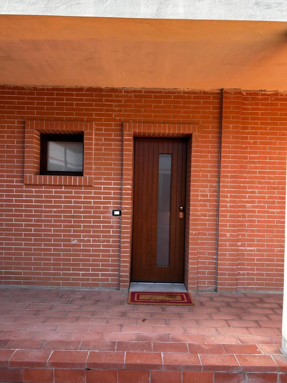 Casa Tea immersa nel verde con parcheggio gratuito Lucca Esterno foto